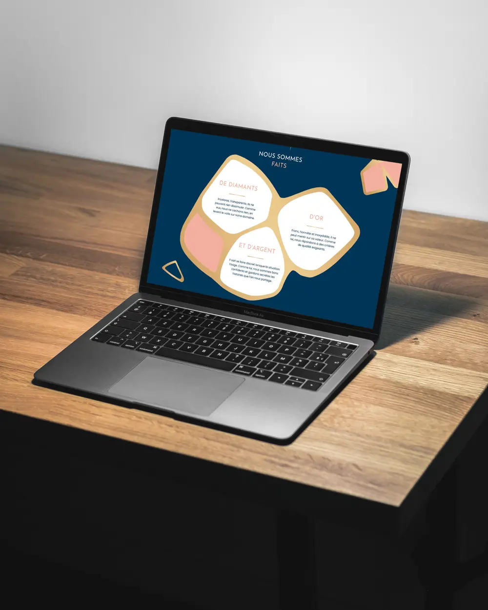 Mockup ordinateur réalisation Numissima par Ideclap, refonte site internet