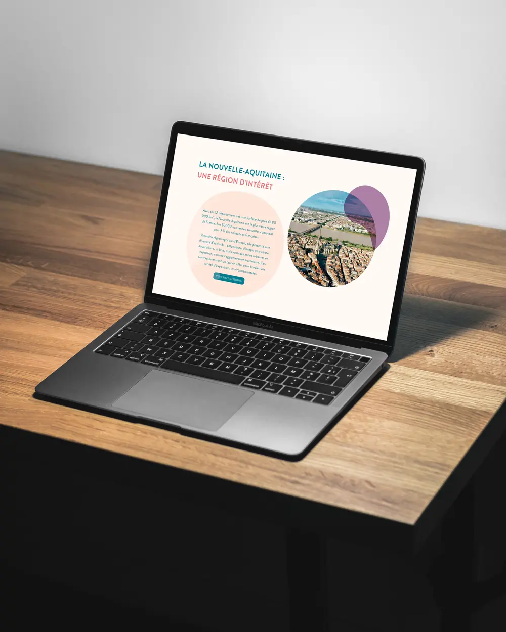 Mockup ordinateur réalisation Registre Aténa par Ideclap, création site internet